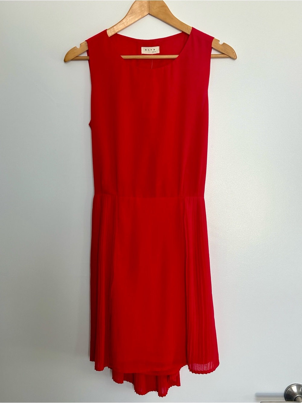 Sleeveless Red Pleated Dress